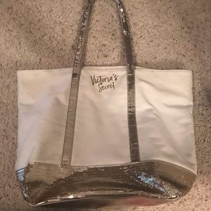 VICTORIA’S SECRET BAG